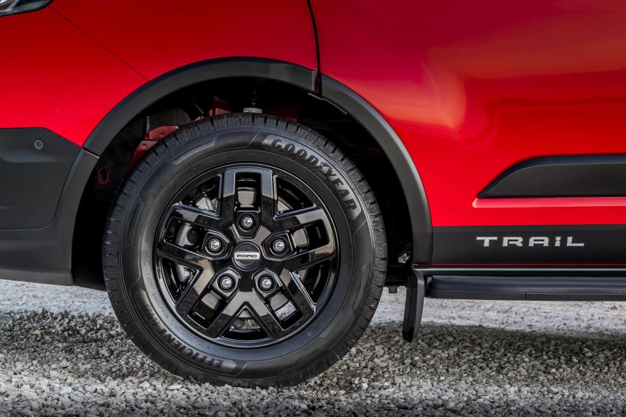 Колеса Ford Transit Custom Trail 2020 года  (EU) (фото 16 из 20)